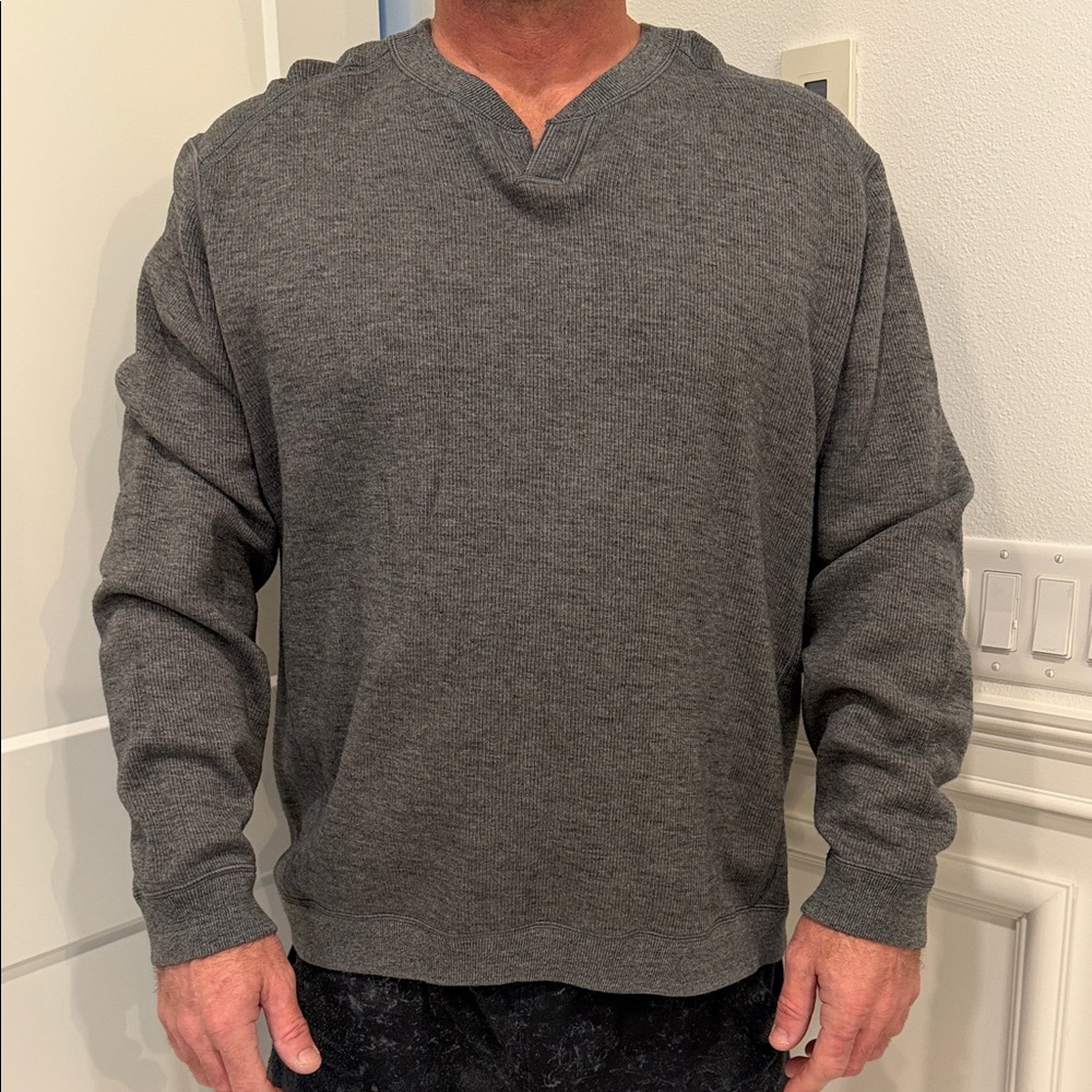 Tommy Bahama Men's Gray Sweater